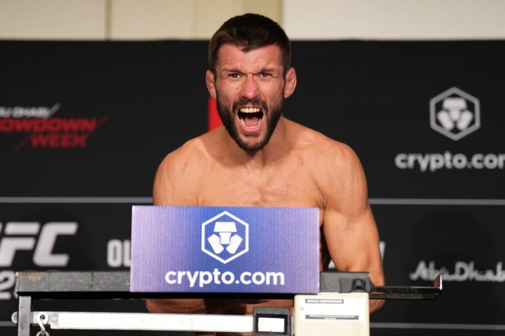 Матеуш Гамрот и Рафаэль дос Аньос встретятся на ринге 9-го марта 2024 на UFC 299