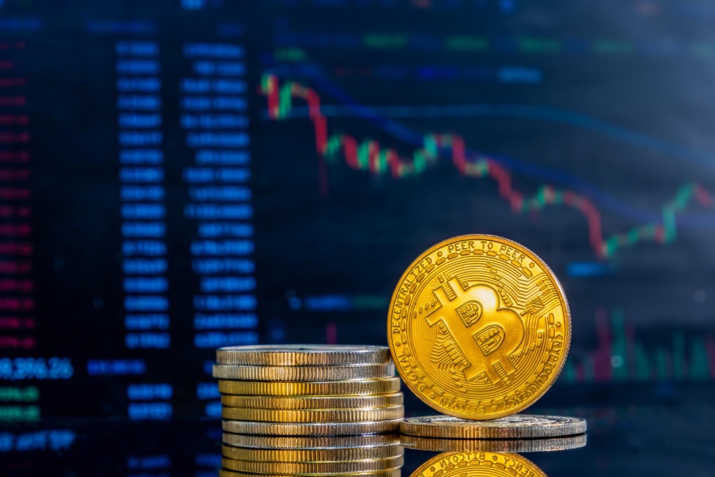 Биткоин и другие криптовалюты вошли в национальный резерв США