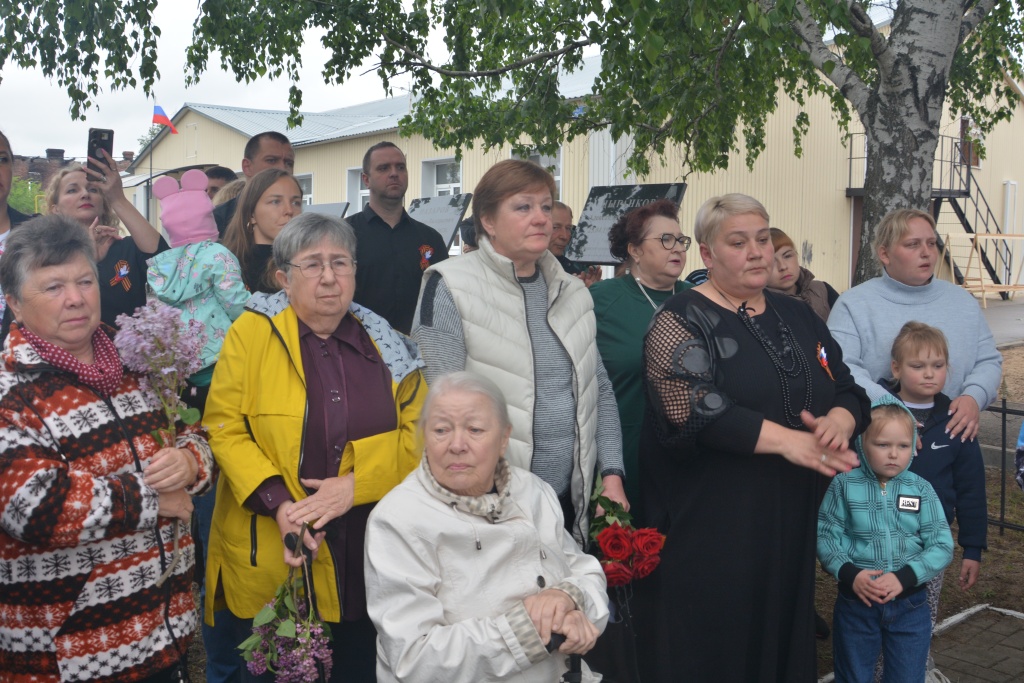 В Воронеже при поддержке депутата гордумы обновили воинские захоронения в микрорайоне Малышево