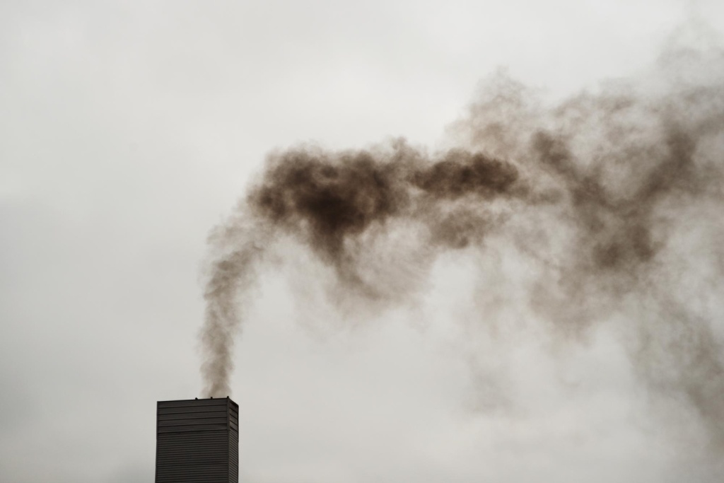 Прокуратура выявила серьёзные экологические нарушения на промышленном предприятии в Бугуруслане