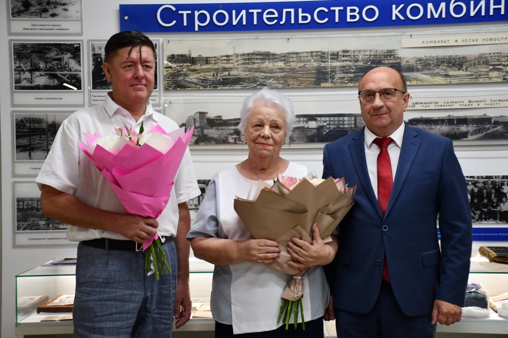 Текстиль с историей: Александр Кузьмичёв поздравил коллектив Ивановского меланжевого комбината с профессиональным праздником
