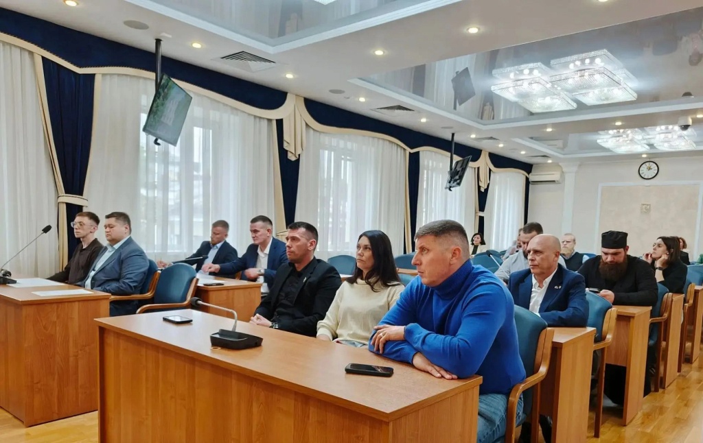 В Воронеже выстраивают единую систему поддержки участников СВО: в гордуме обсудили координацию помощи бойцам и их семьям