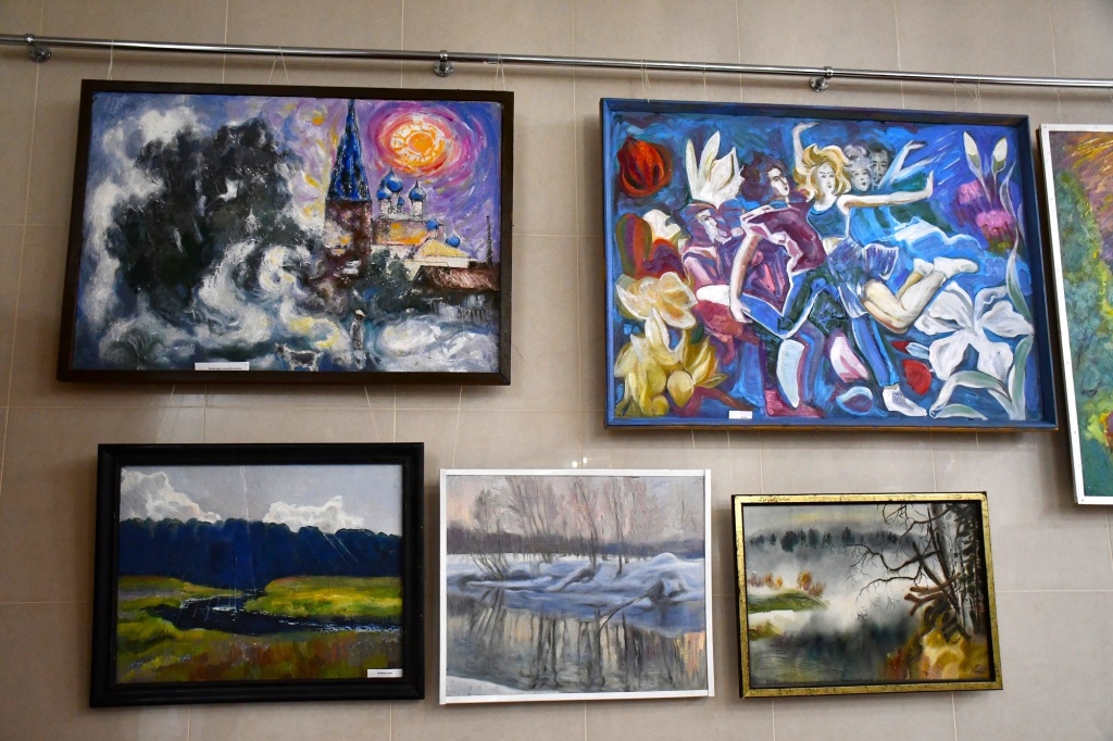 В Иванове открылась выставка «Прекрасный образ женщины»: художник Владимир Котин посвятил экспозицию вечной теме женственности