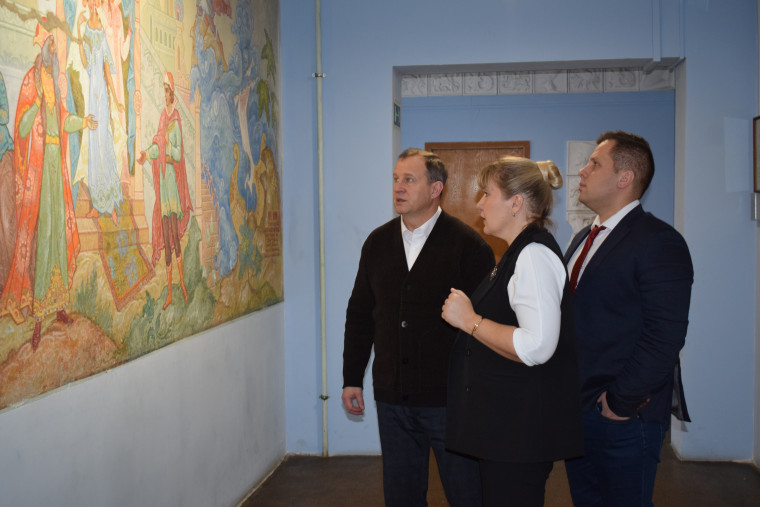 В Иванове сразу в двух детских образовательных учреждениях культурной сферы проведут капитальный ремонт кровли В Иванове сразу в двух детских образовательных учреждениях культурной сферы проведут капитальный ремонт кровли