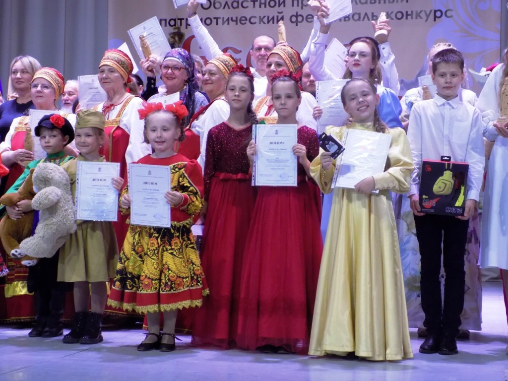 Триумф вокалистов Красноармейского ГДК на областном патриотическом фестивале