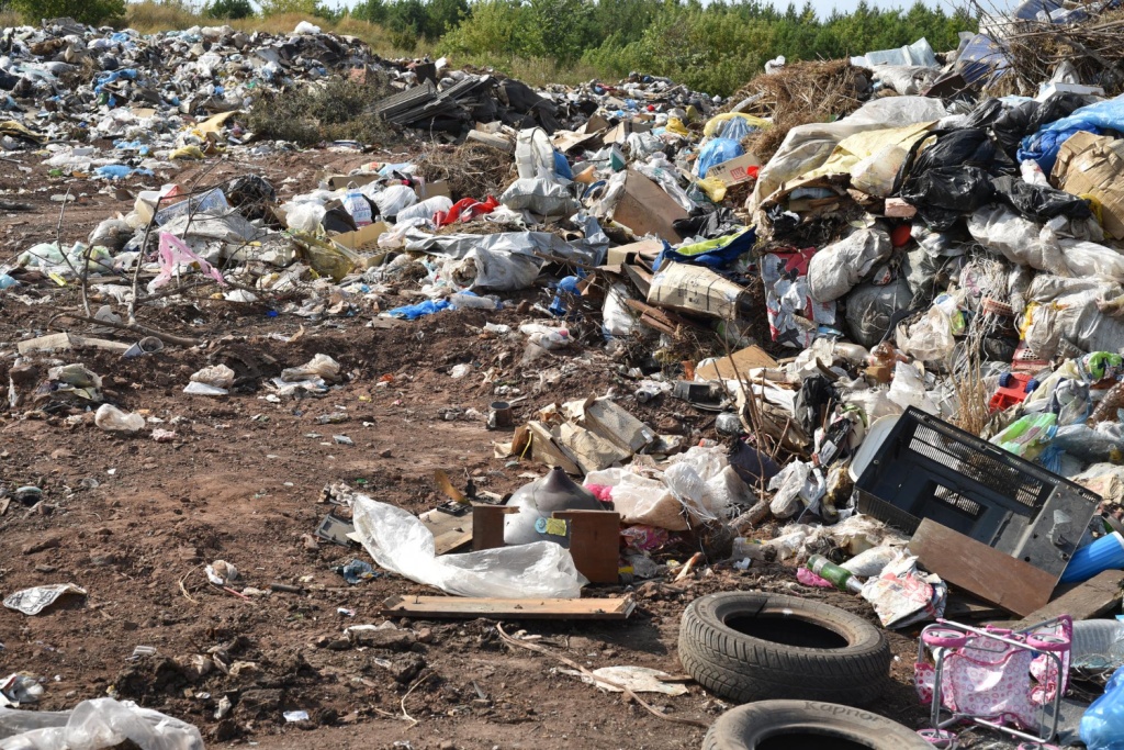 В Екатеринбурге с начала года ликвидировали более 400 незаконных свалок